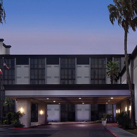 Holiday Inn Corpus Christi Arpt & Conf Ctr By Ihg Exterior photo